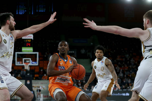 出了本赛季 出了本赛季