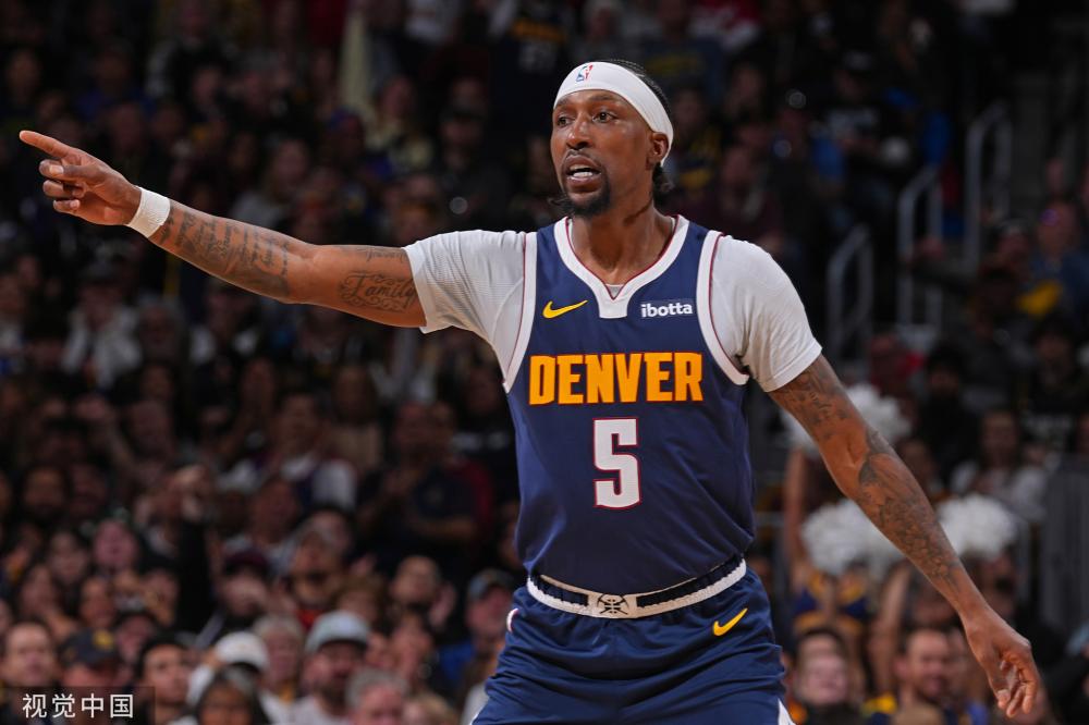 对阵雄鹿时 对阵雄鹿时